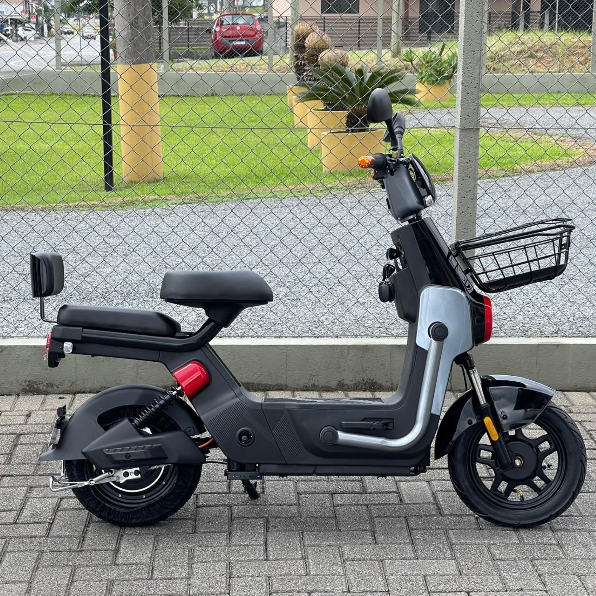 Compre Scooter Aro 14 Zyrox Z1 (Farol Inferior) 500W (2026)